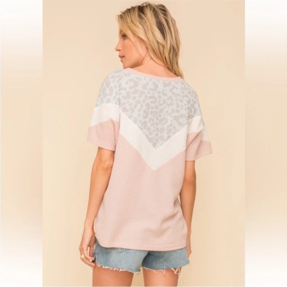Hem & Thread Blue, Blush and White Short Sleeve Top - Picture 2 of 8